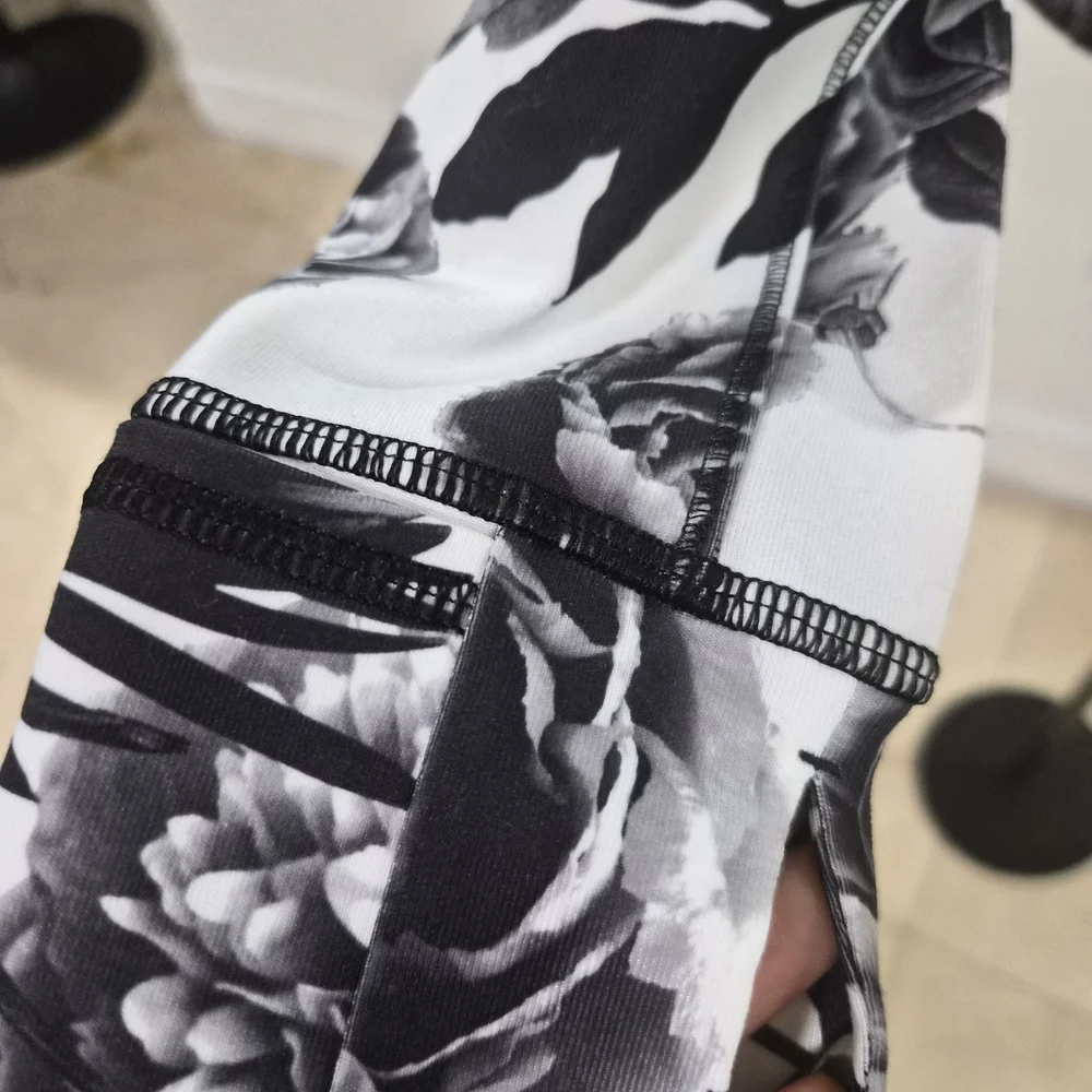 LULULEMON Special Edition Floral Black and White Women's Jacket Size 10 NWOT - Picture 5 of 8